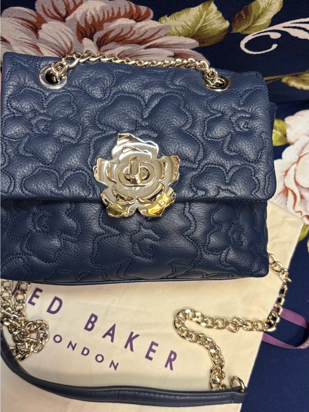Ted Baker Ayshana Magnolia Quilted Mini Crossbody Bag Navy Blue Leather - Picture 5 of 11